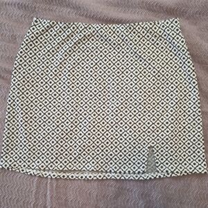 🪷3/$25 Daisy Print Mini Skirt size L
